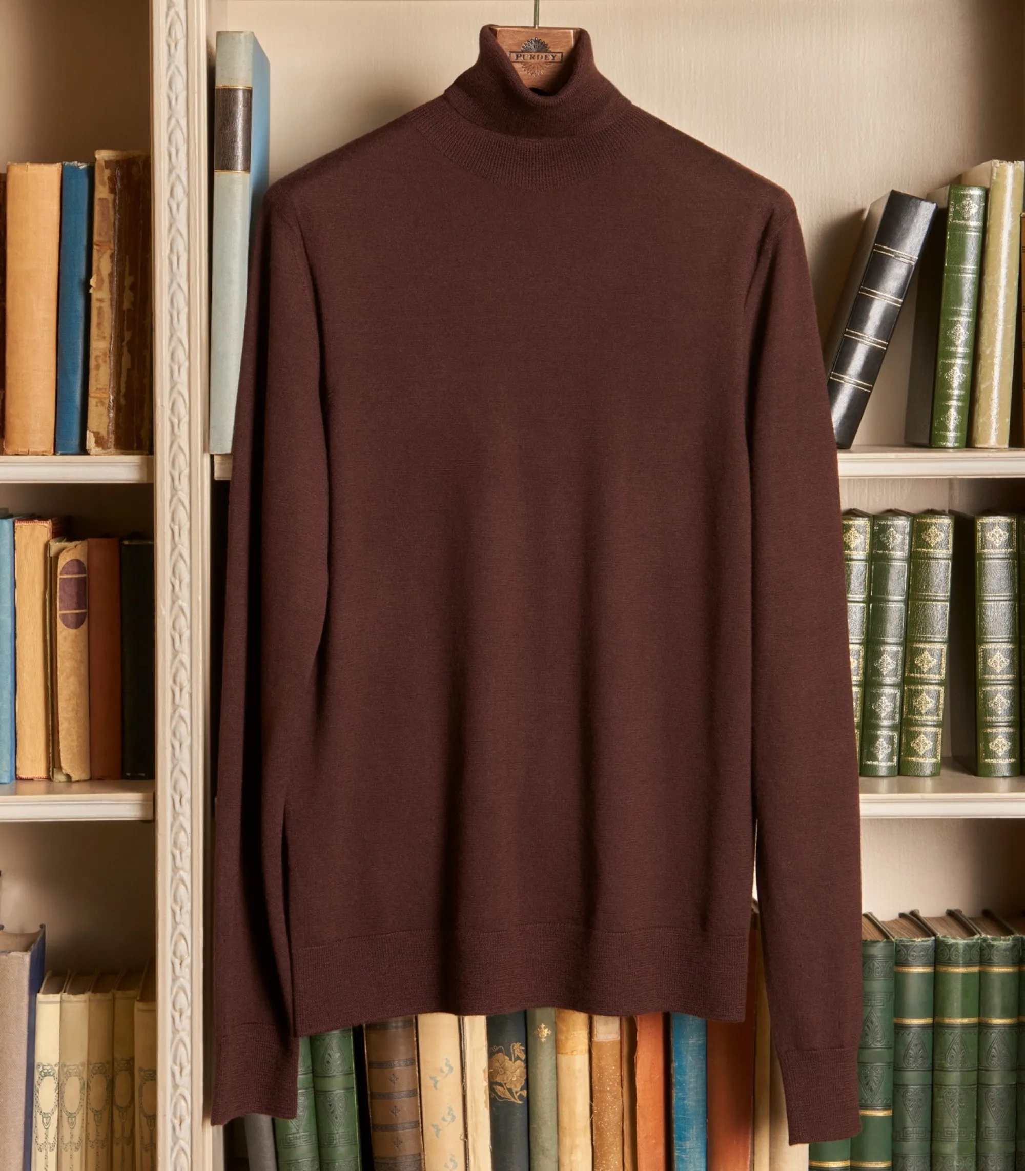 Knitwear|Purdey Men's Extra Fine Worsted Cashmere Seamless Turtleneck In Dark Umber